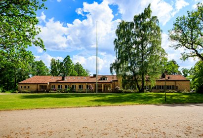 Kursgård i Småland: vandrarhem, kursverksamhet, hundträning, stugor, restaurang